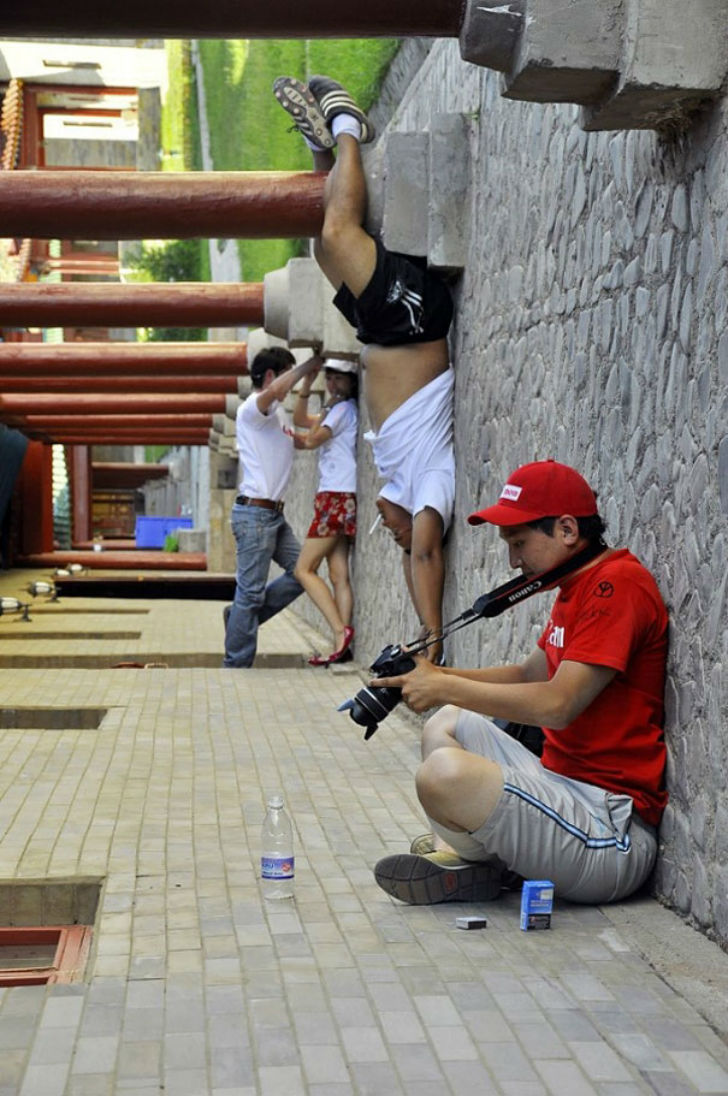 forced-perspective-creative-angle-photog