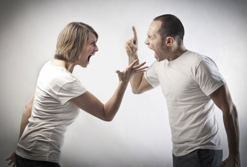 Почему люди кричат, когда ссорятся? Притча.